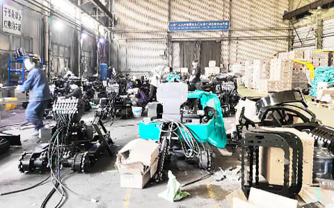 Mini Excavator Factory Assembly