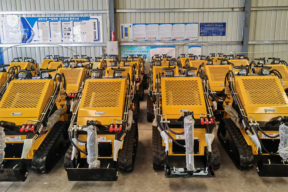 Chinese Mini Steer Skid Loader On Display At The Manufacturer Factory 9